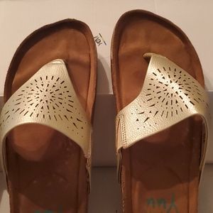 WOMENS YUU PHILIS CHAMPAGNE COLORED SANDALS